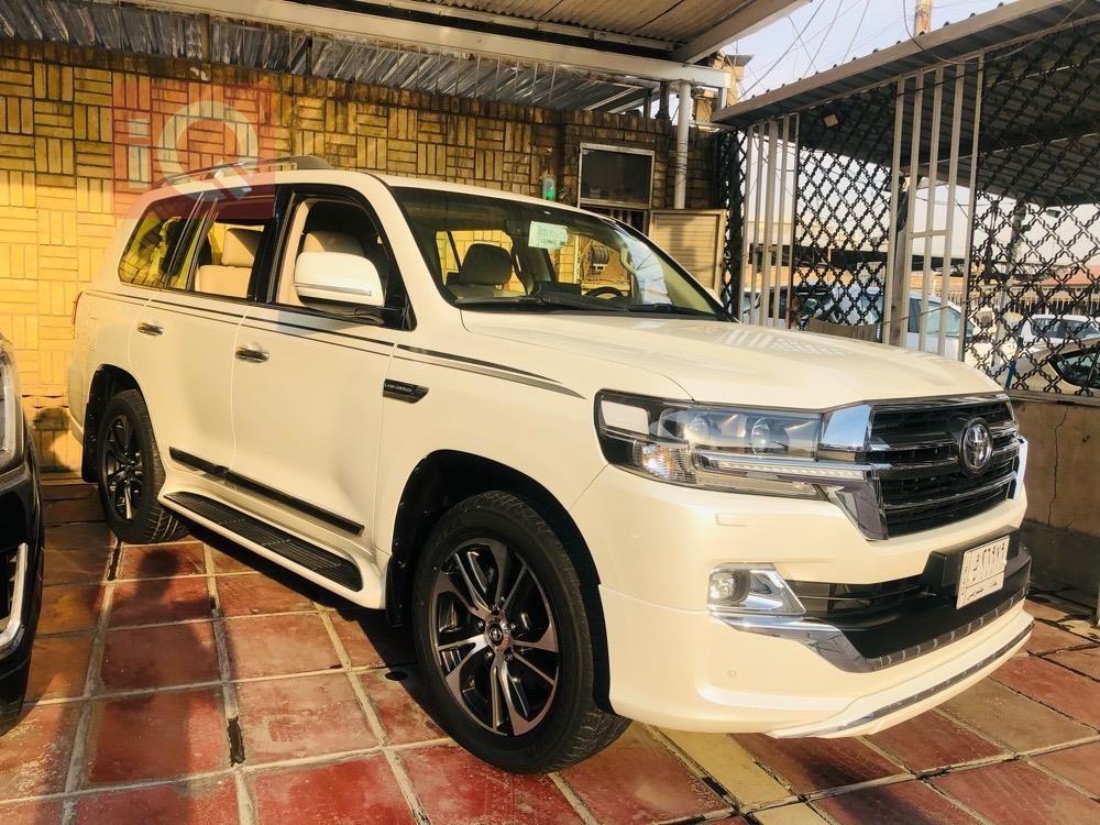 تويوتا لاندكروزر